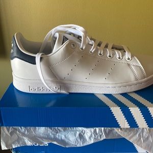 Brand new in box  “Stan Smith “ Adidas classic shoe ..mens size 8 or woman’s 10